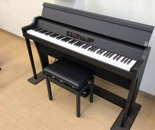 Piano Korg G1